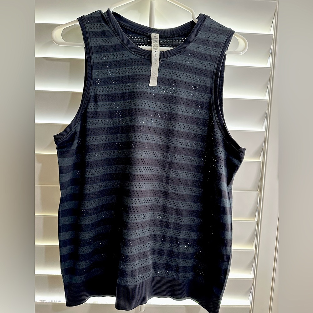 Lululemon Muscle Top